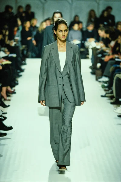 Look 14